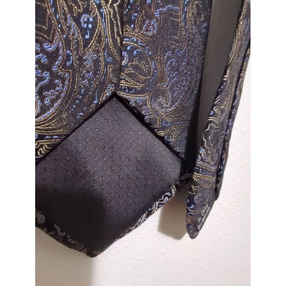 Platinum Designs Mens Washable Black/Silver Paisley Reflective 100% Silk Tie - Picture 5 of 7